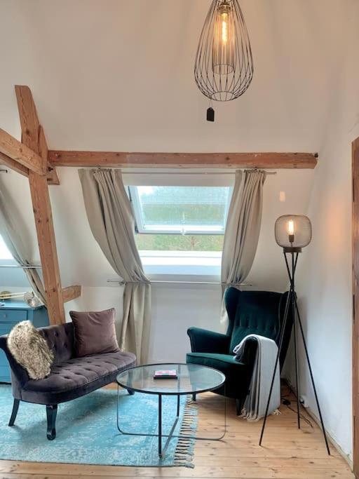 Ferienwohnung Kleine Kunstremise Mit Holzofen Burg Freienfels Weinbach Exterior foto